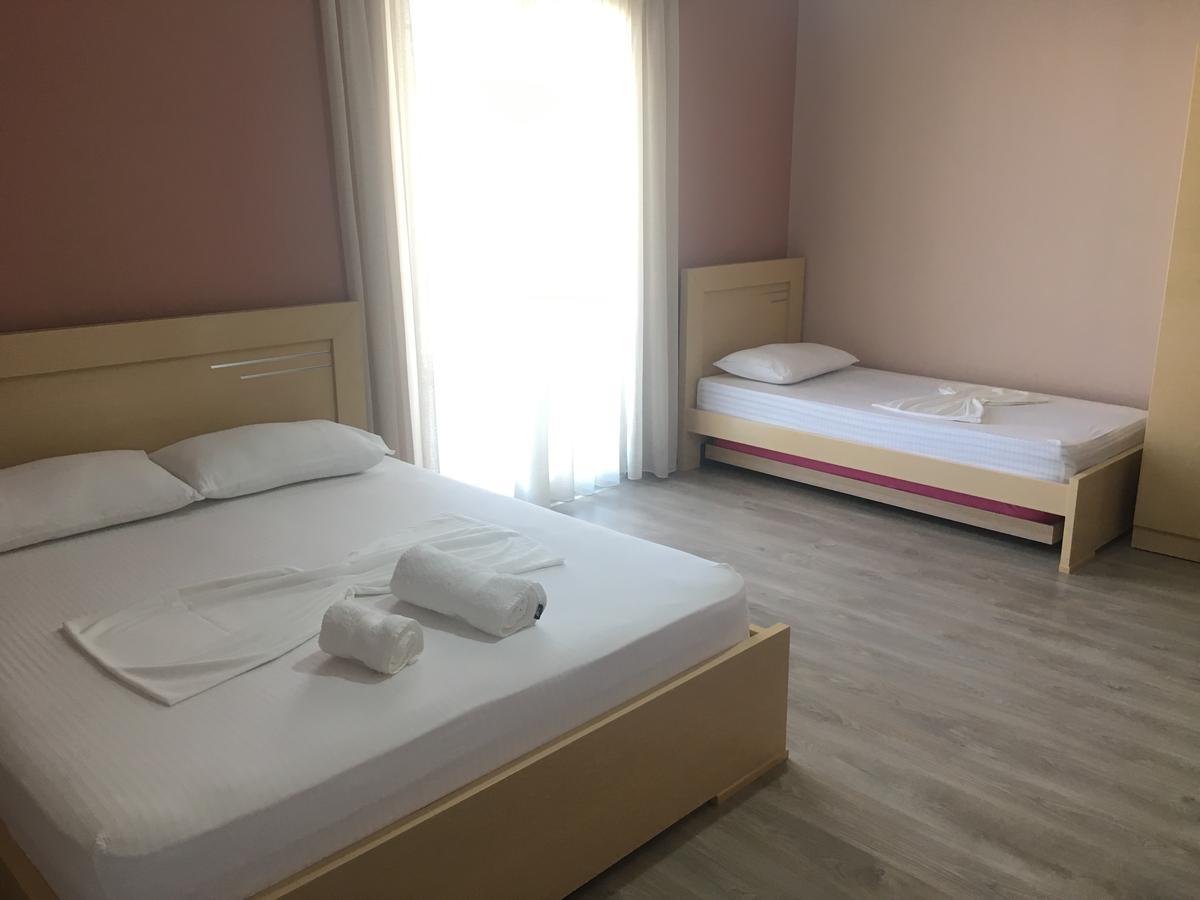 Rent Rooms Kapri Pogradec Exterior foto