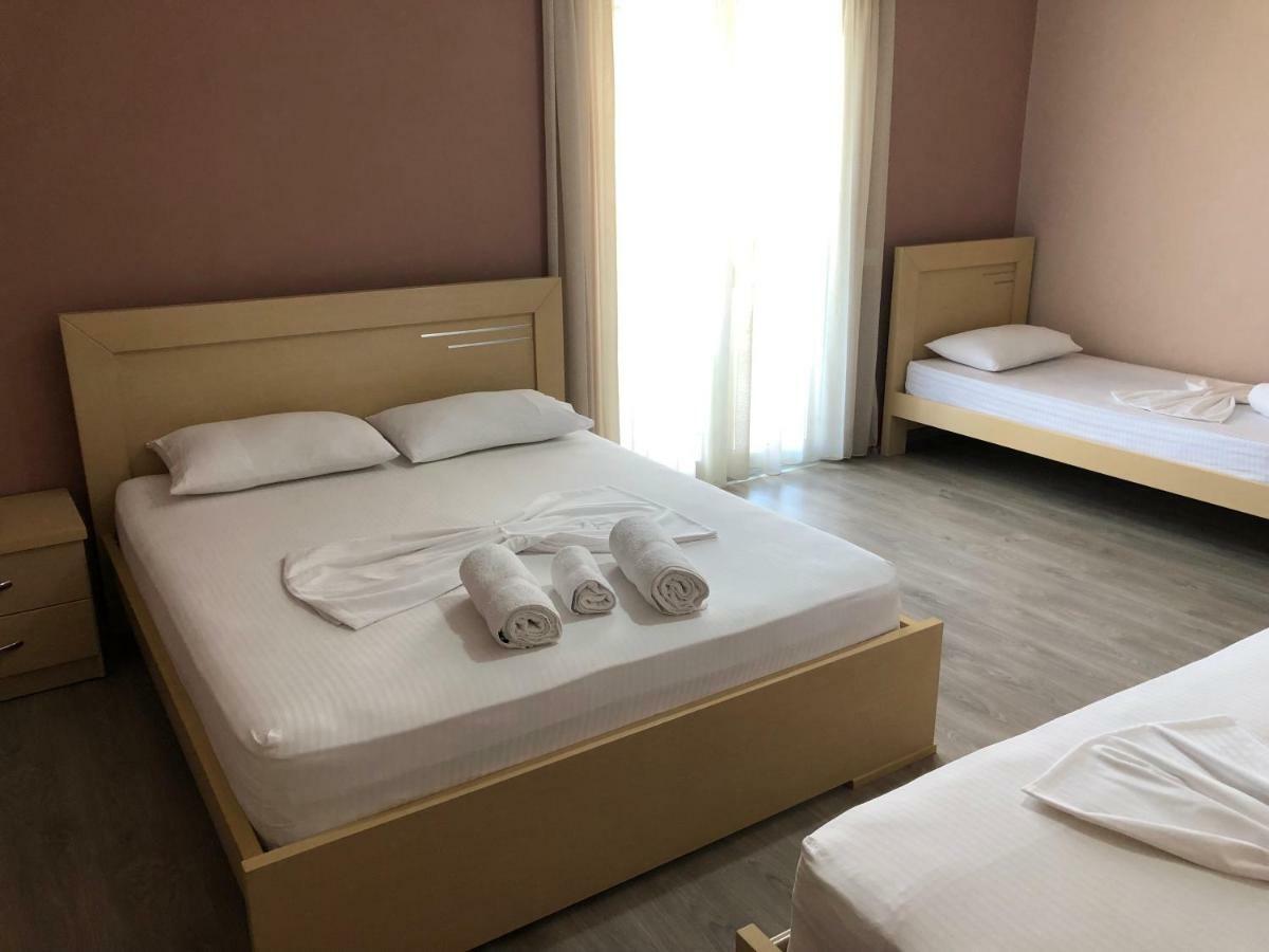 Rent Rooms Kapri Pogradec Exterior foto